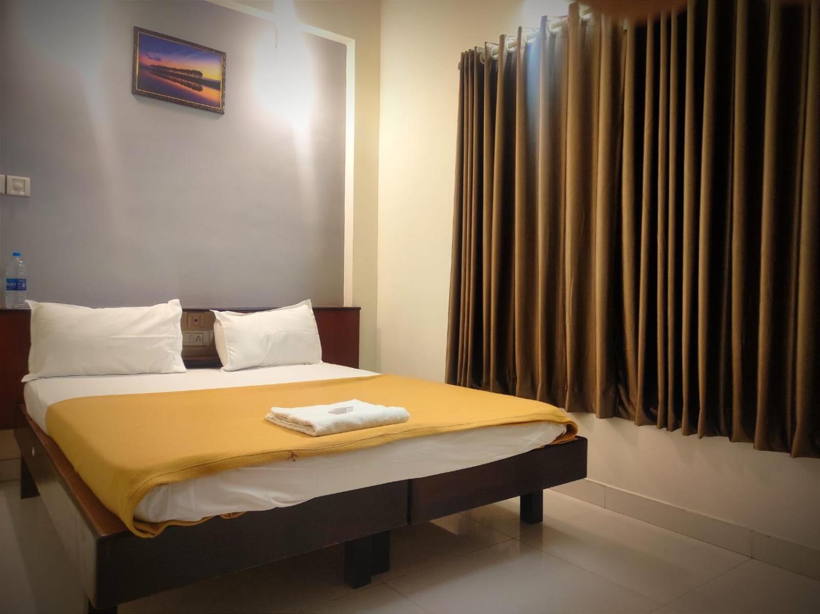 Appartamento Orkuz Residency Kochi Esterno foto