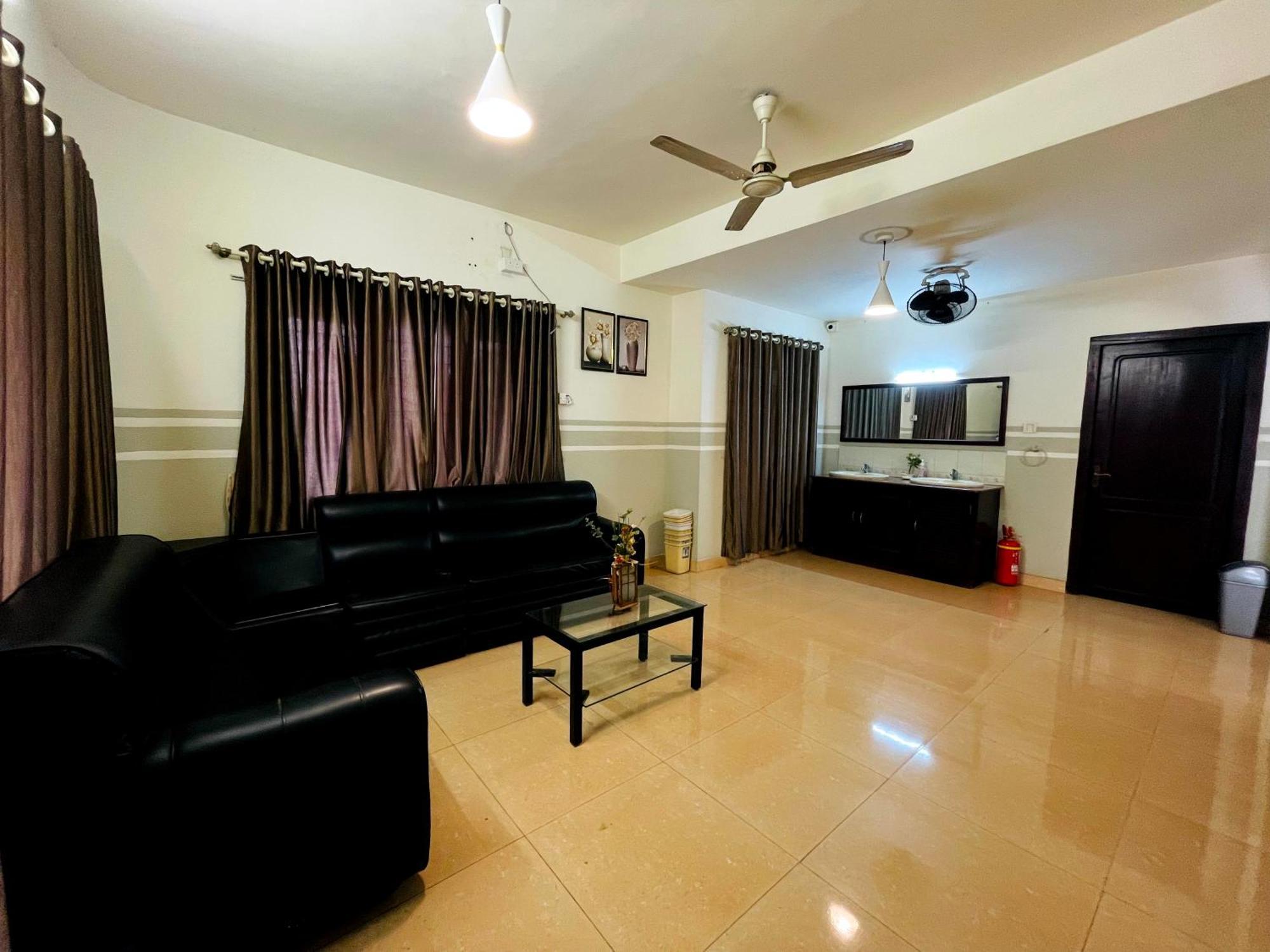 Appartamento Orkuz Residency Kochi Esterno foto